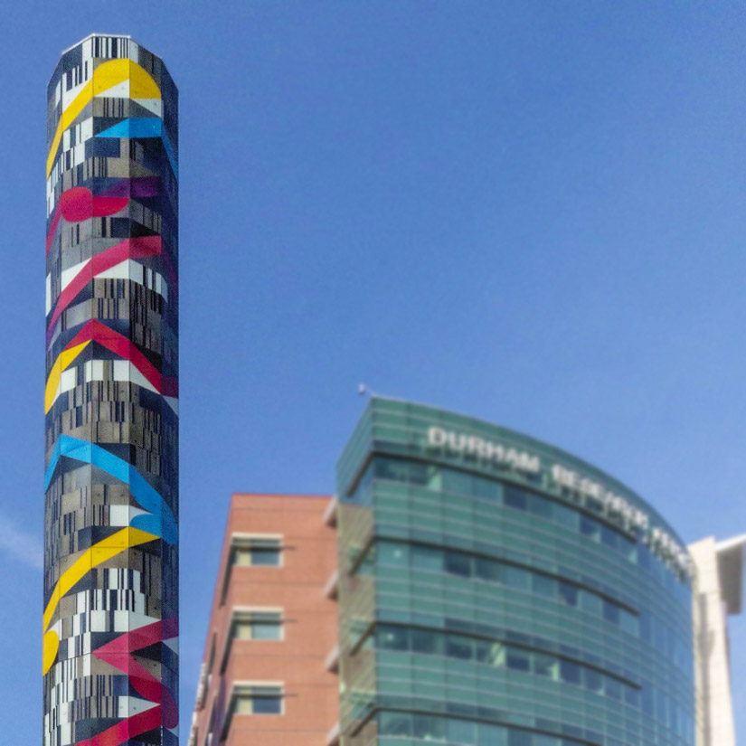 Glasturm "Search" des japanischen Künstlers Jun Kaneko in Omaha